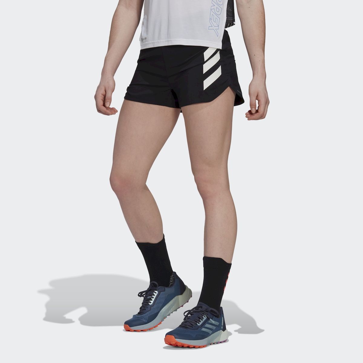Adidas Terrex Agravic Short - Juoksushortsit - Naiset | Hardloop