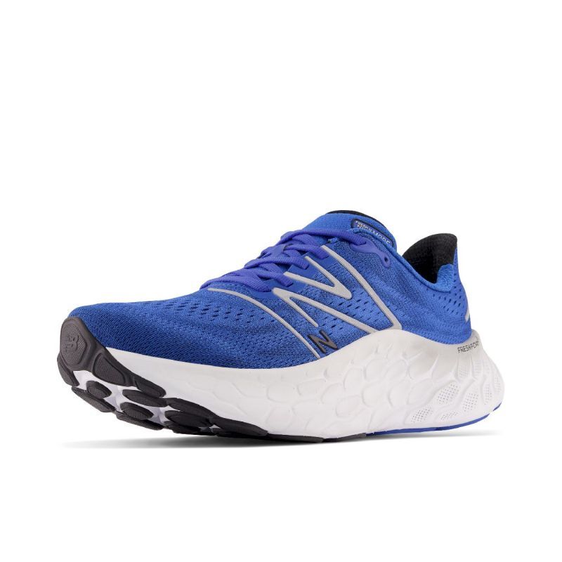 New Balance Fresh Foam More V4 - Buty do biegania meskie | Hardloop
