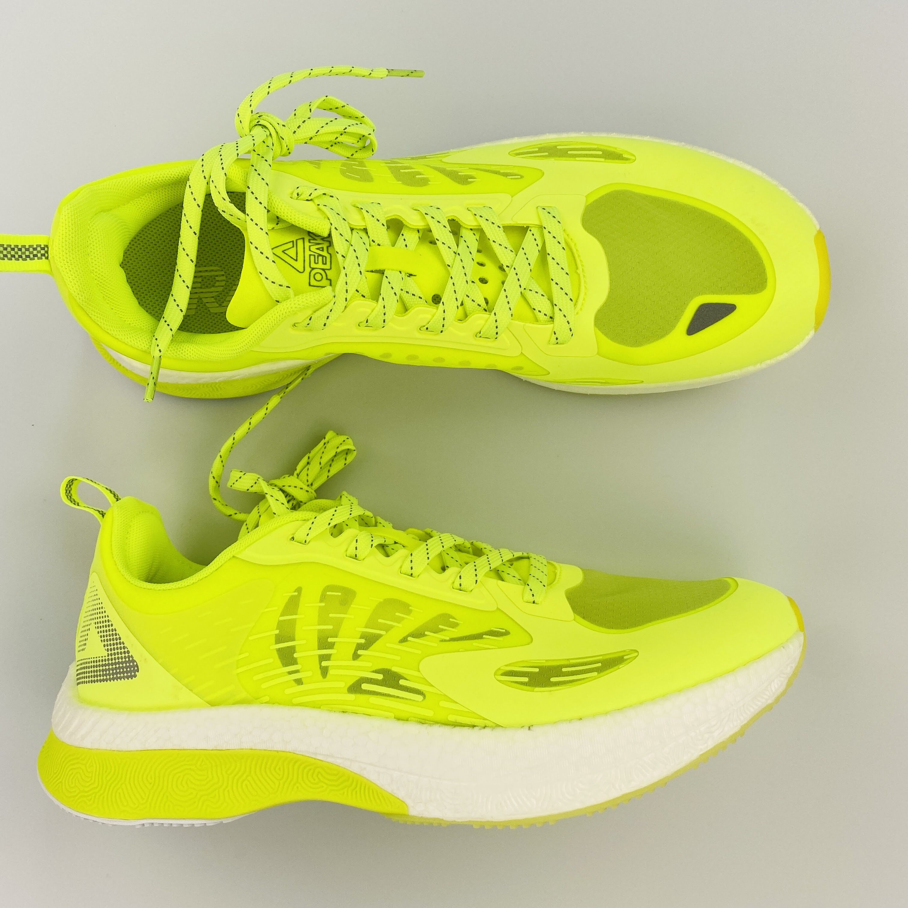 Mens neon yellow hot sale running shoes