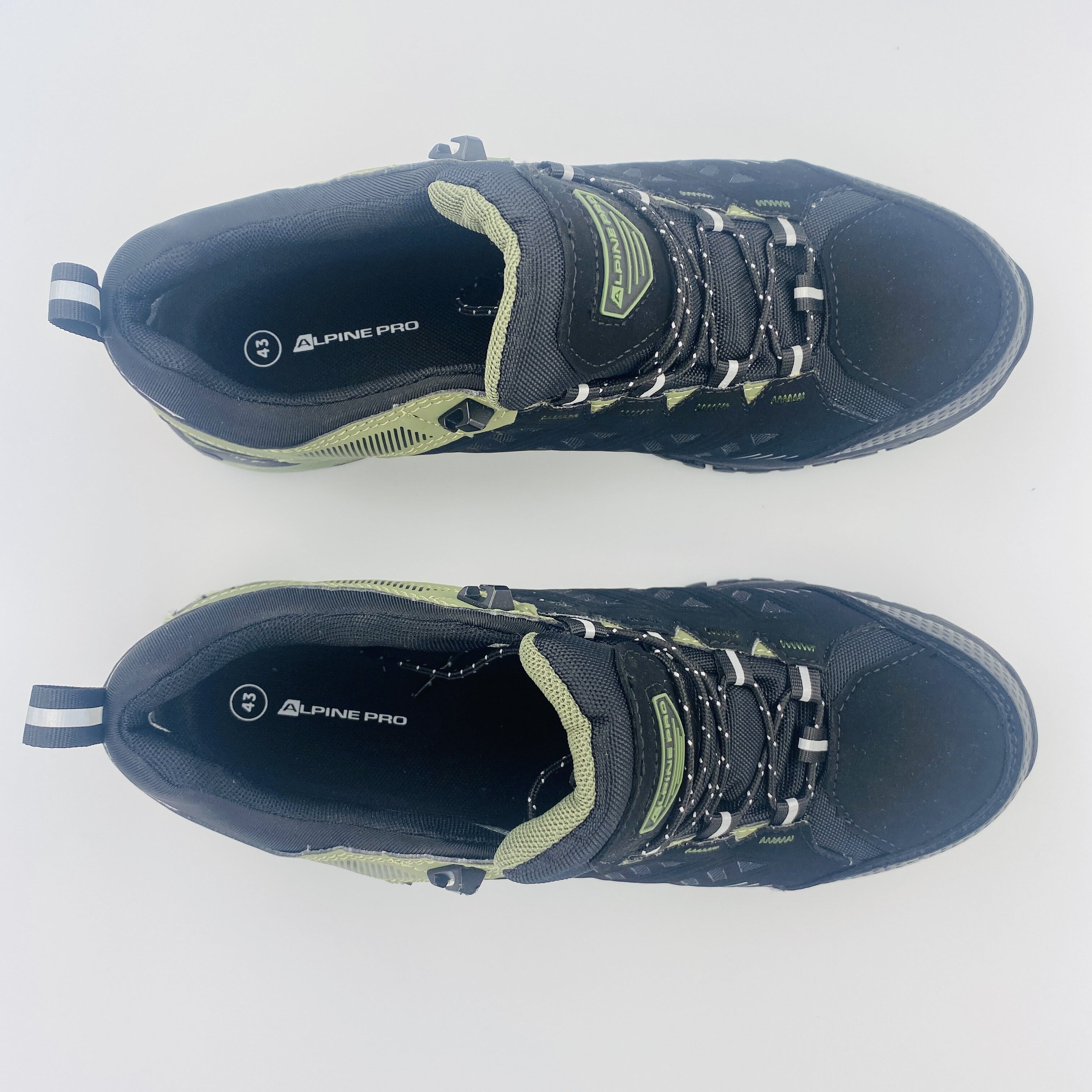 Alpine Pro Senem Low - Second Hand Walking shoes - Men's - Black - 43 | Hardloop