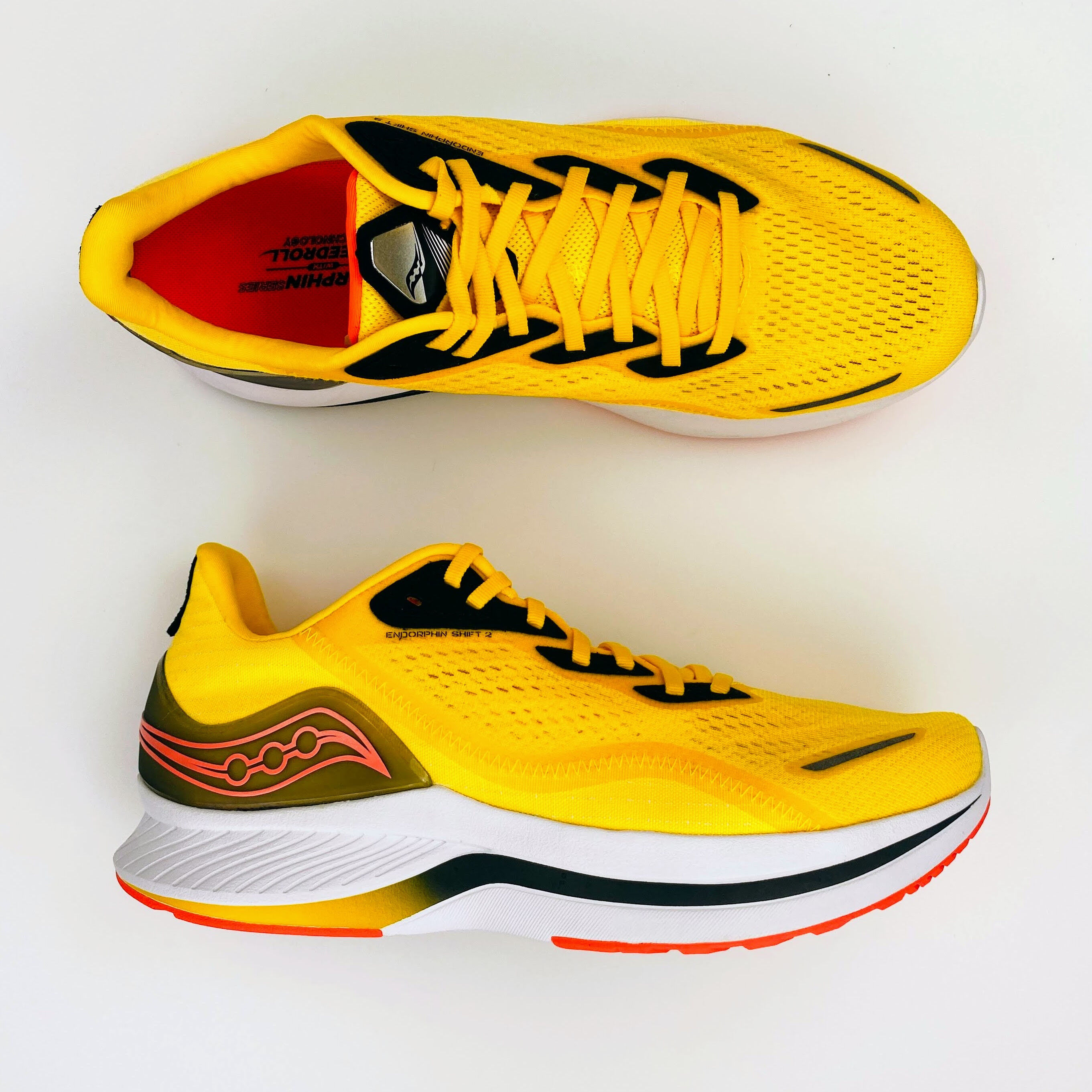 brooks running shoes academy sports