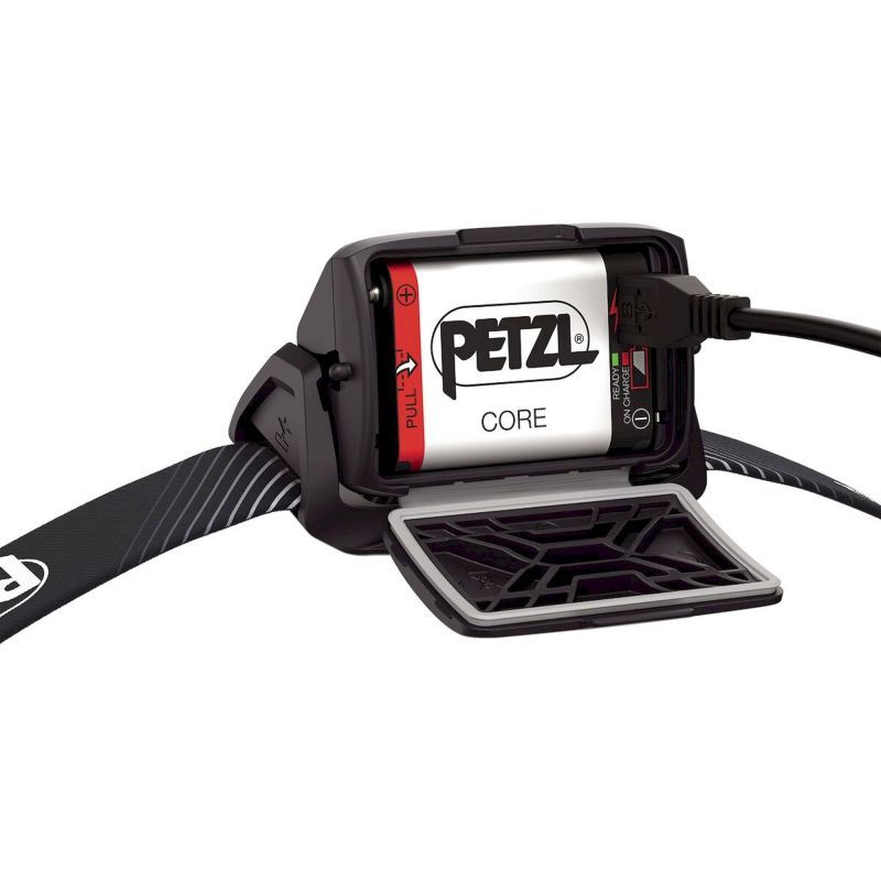 Petzl Actik Core - Lampe frontale