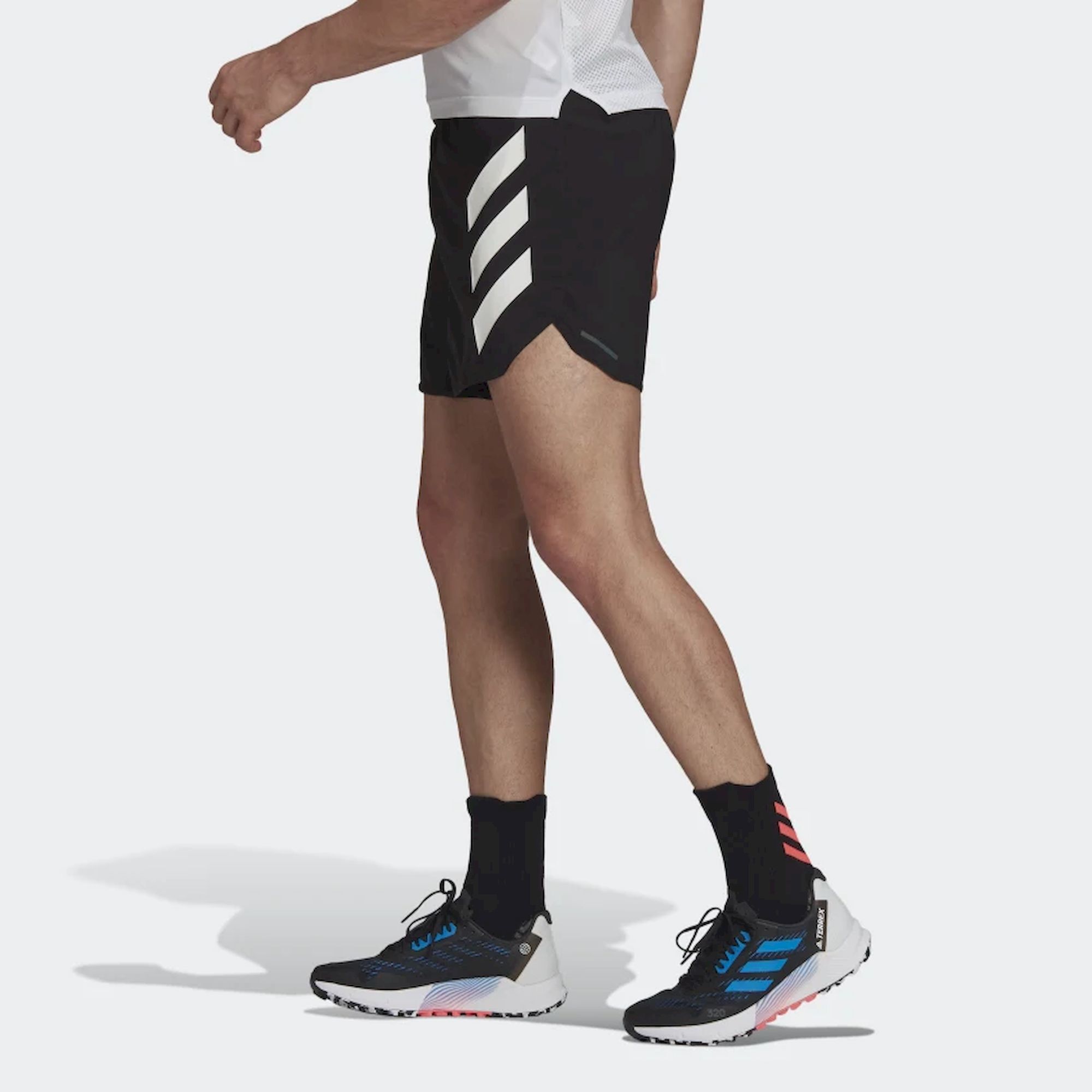 Adidas Terrex Agravic Short Pantaloncini da trail running Uomo Hardloop