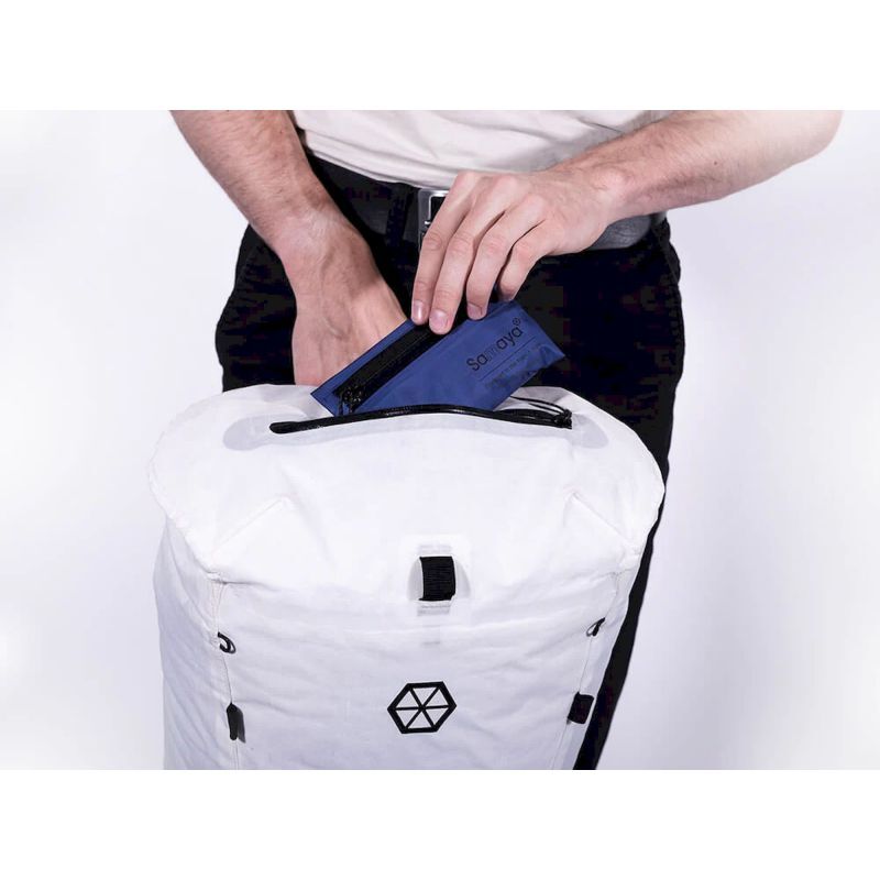 Samaya Wallet Case - Travel handbag | Hardloop