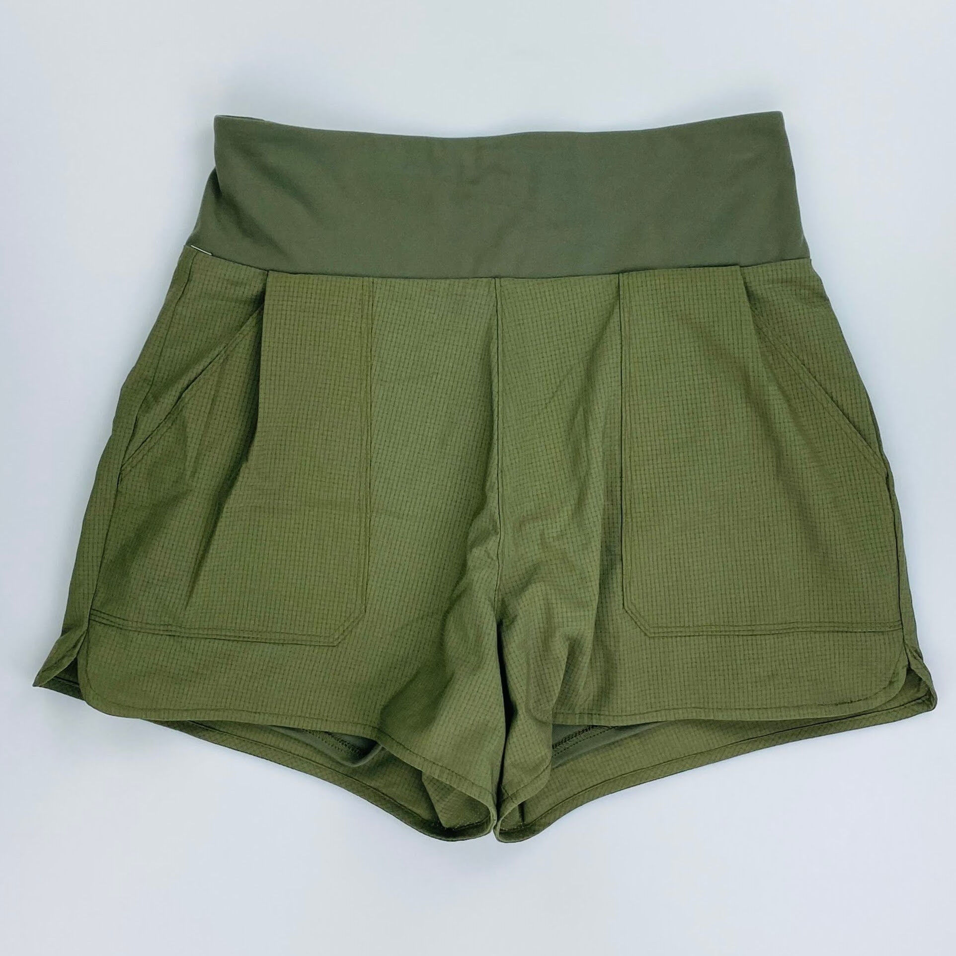 Wrangler Mix Material Short - Second Hand Shorts - Women's - Olive green - US 28 | Hardloop