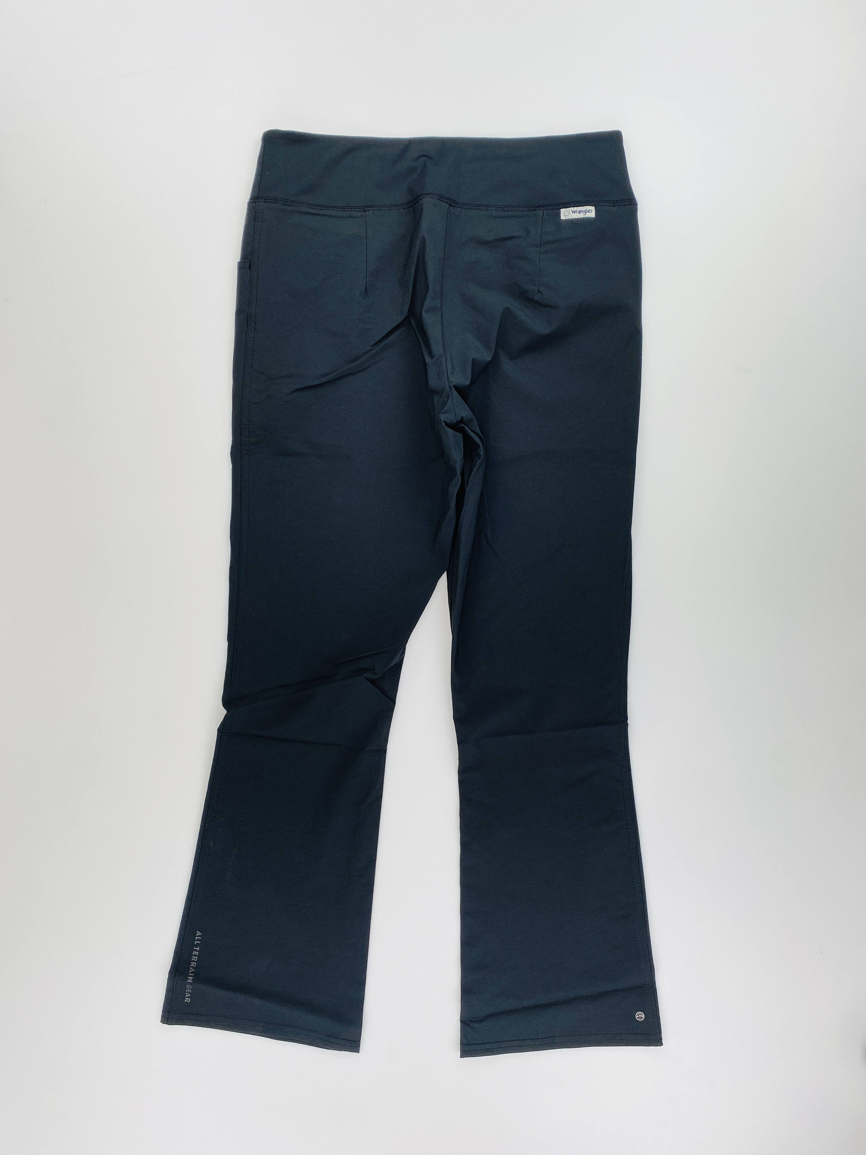 Wrangler Fwds Kick Flare - Second Hand Walking trousers - Women's - Noir - US 28 | Hardloop