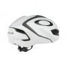 Oakley ARO 5 Race - Road bike helmet | Hardloop
