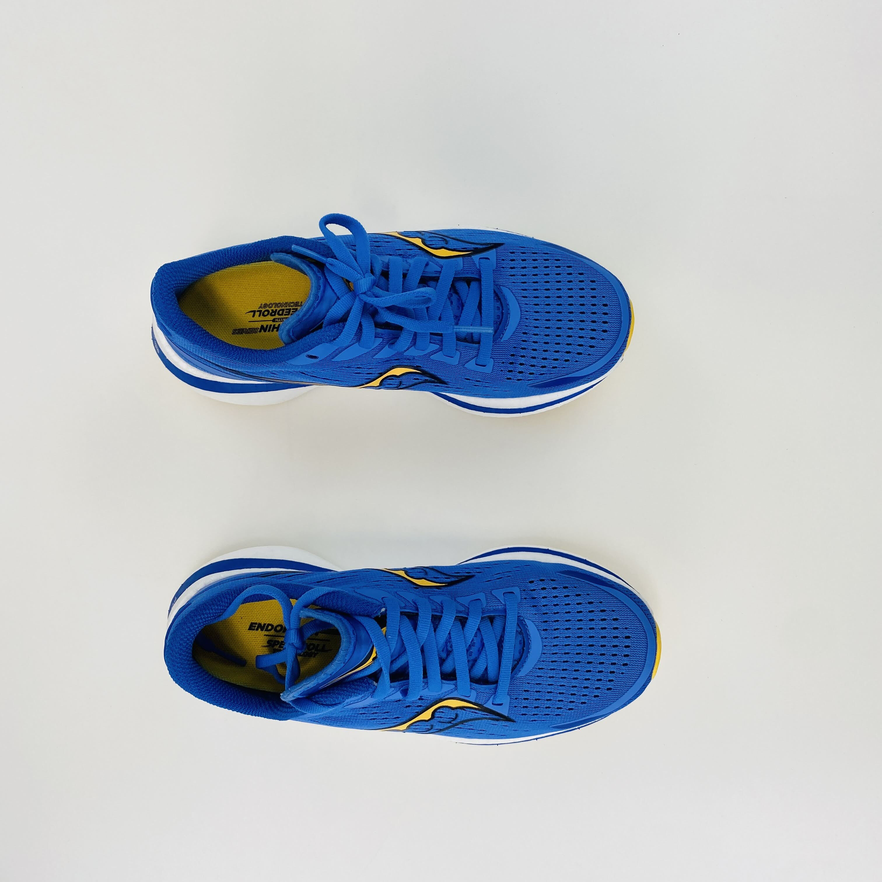 blue saucony running shoes