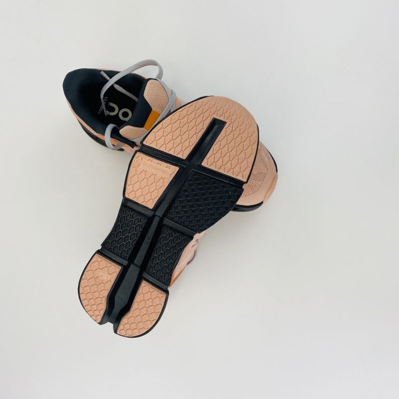 On Running Cloudgo - Second Hand Running shoes - Women's - Pink - 40 | Hardloop