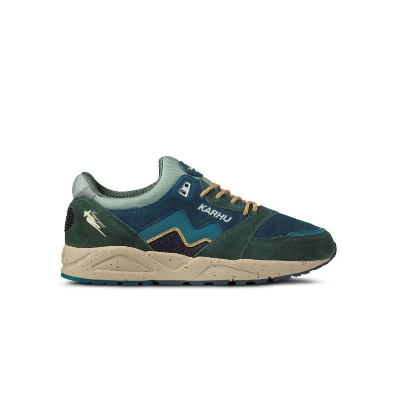 Karhu 2025 aria night