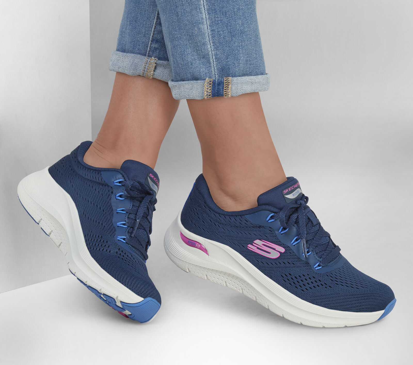 Skechers rubber shoes for ladies online