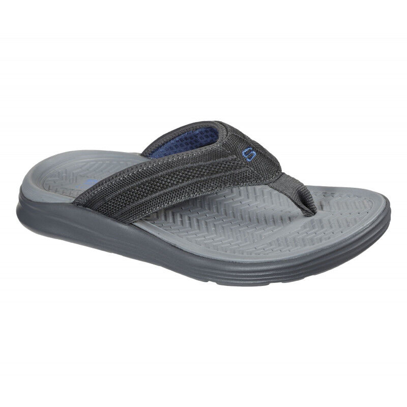 Skechers relaxed fit flip flop online