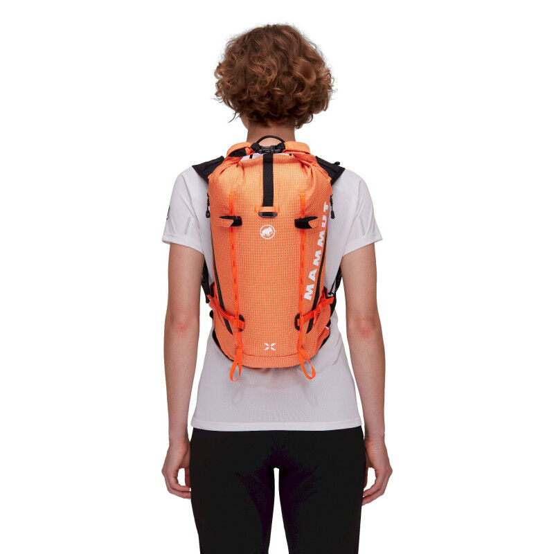 Black Diamond Trion 15 - Mountaineering backpack | Hardloop