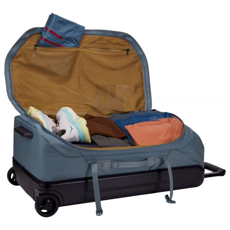 Thule Chasm Rolling Duffel - Wheeled travel bag | Hardloop