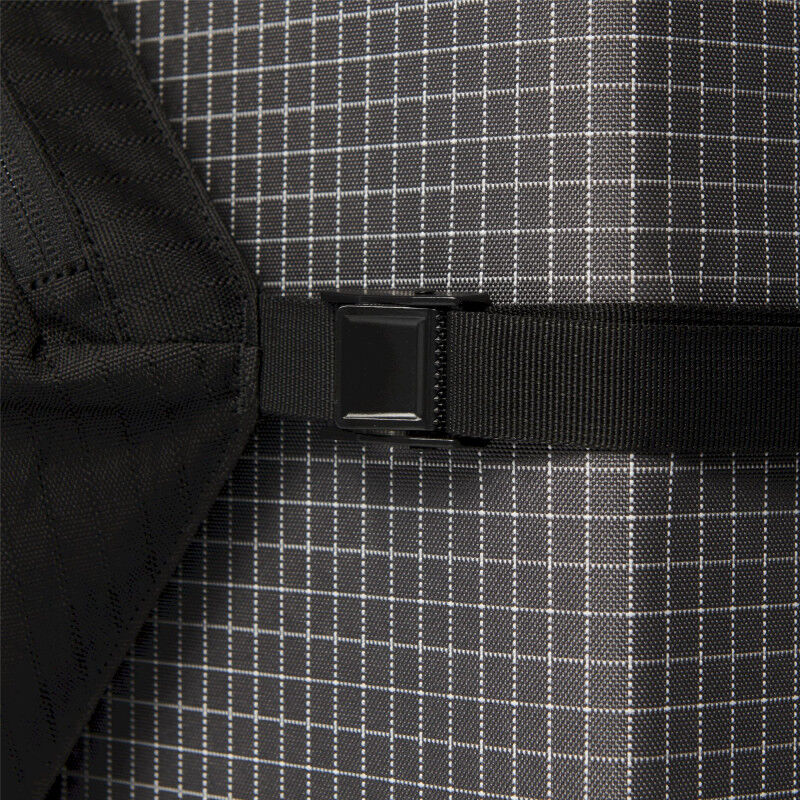 Black Diamond Piggyback Carrying System | Hardloop