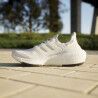 Adidas Ultraboost Light - Chaussures running homme | Hardloop