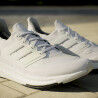 Adidas Ultraboost Light - Chaussures running homme | Hardloop