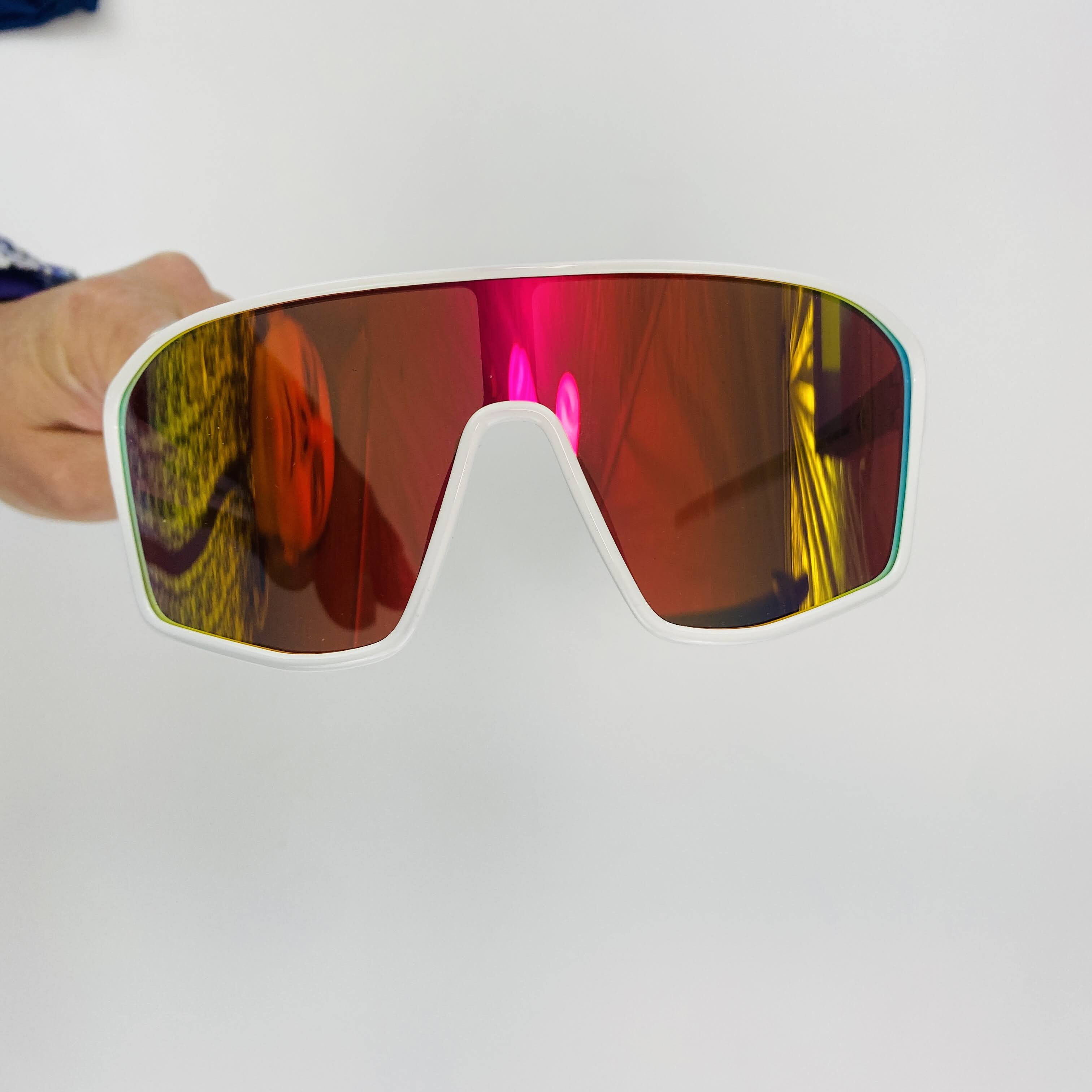 Spect Eyewear MPG Daft 002 - Second Hand Solglasögon - Vit - Unik storlek | Hardloop