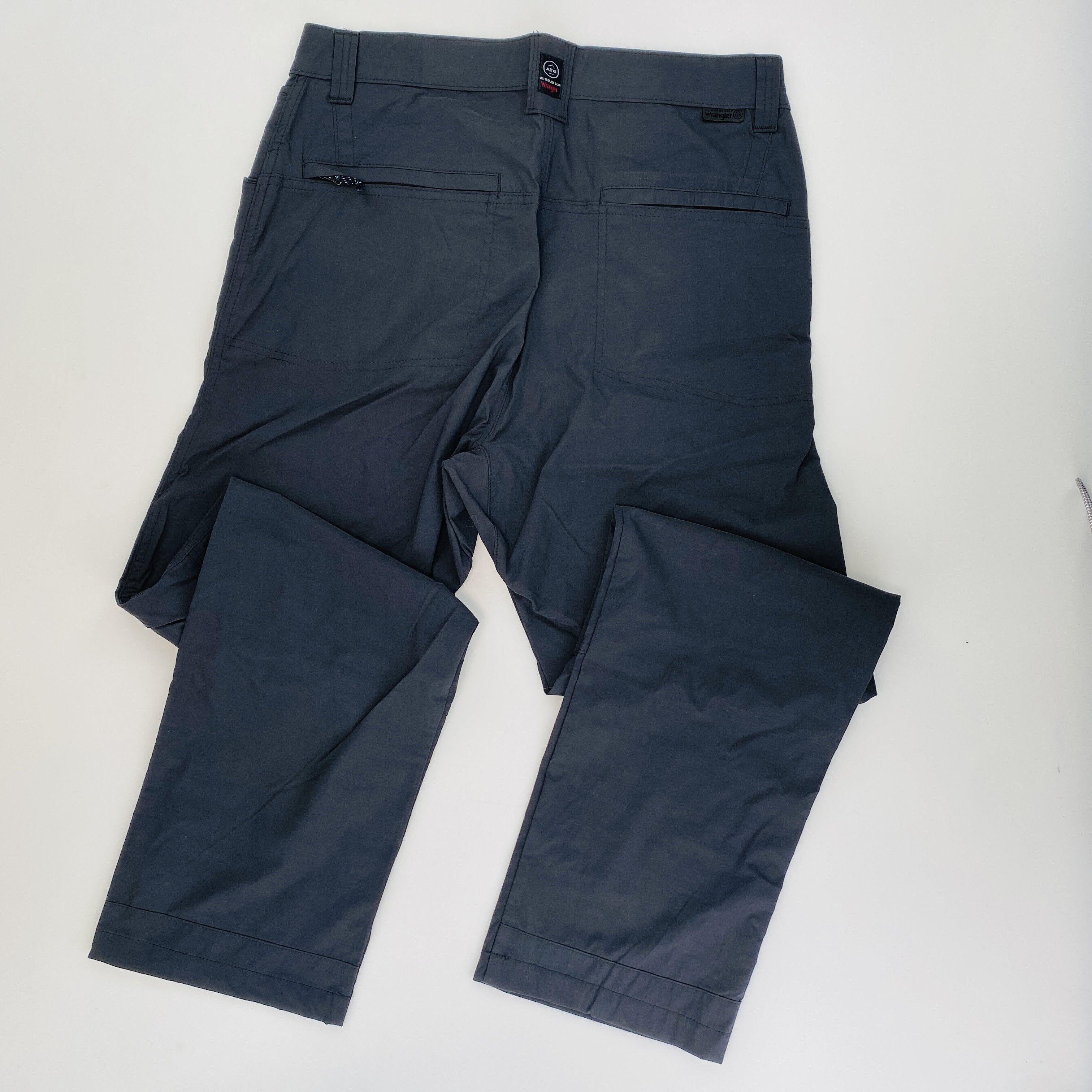 Wrangler Sustainable Zip Pkt - Segunda Mano Pantalones de senderismo - Mujer - Negro - XL | Hardloop