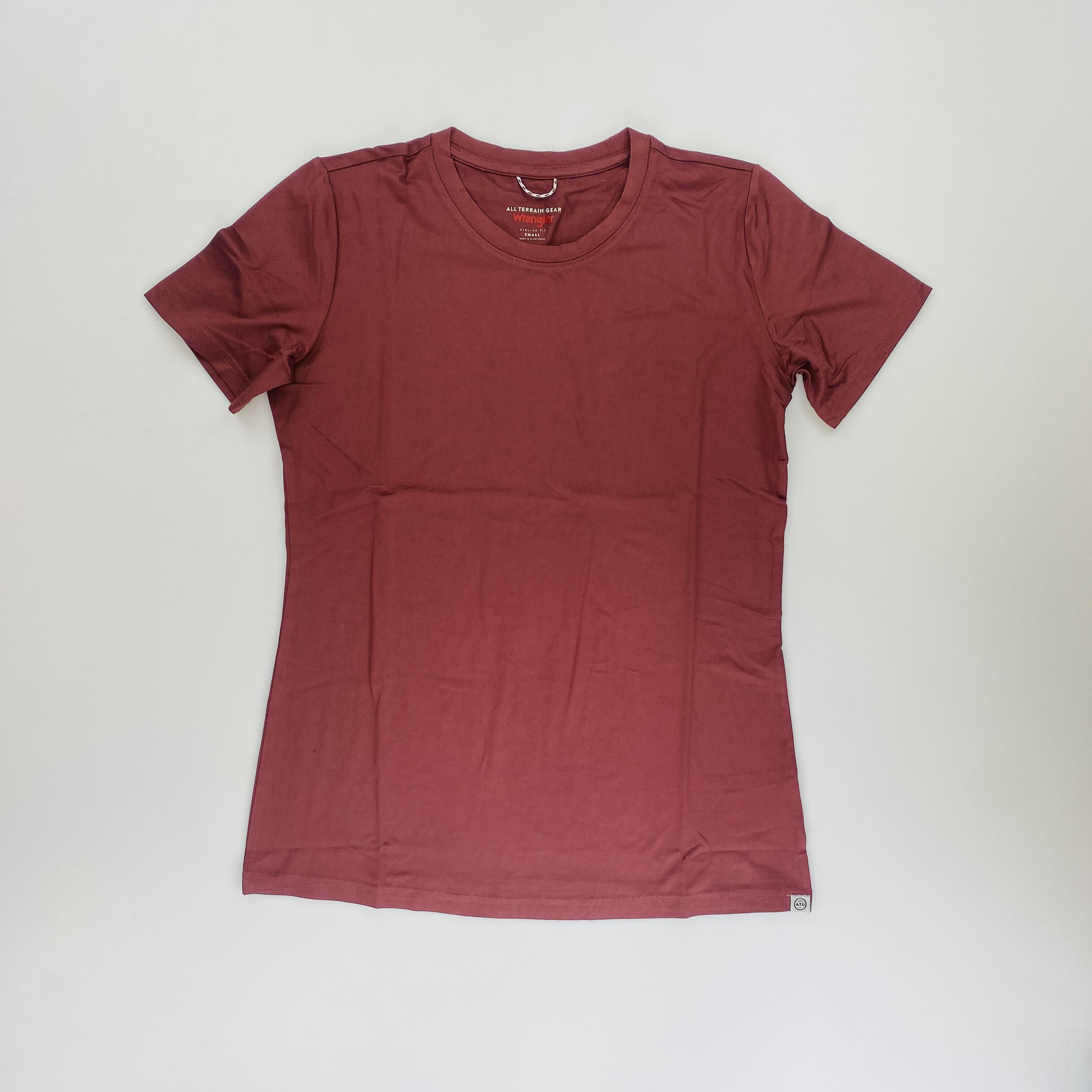 Wrangler Performance T Shirt - Second Hand T-shirt - Dam - Röd - M | Hardloop