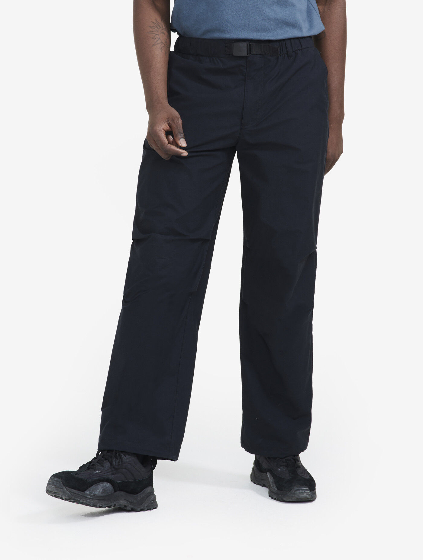 Aigle DFT® and UV-C® pants with elasticated waist and integrated belt - Broek - Heren | Hardloop