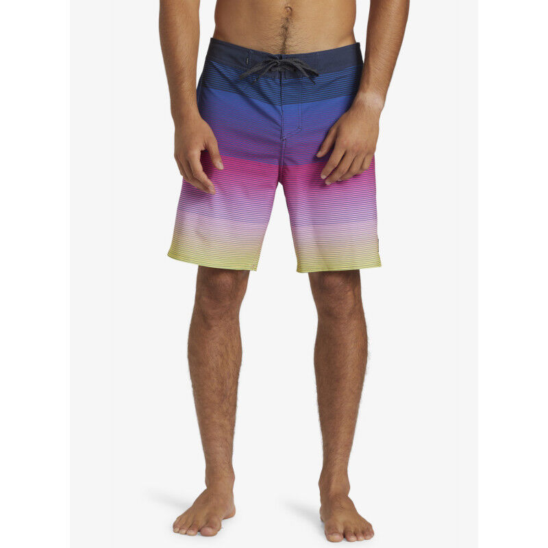 Quiksilver Surfsilk Massive 18" - Boardshorts - Men's | Hardloop