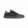 Core Black / Charcoal / Oat