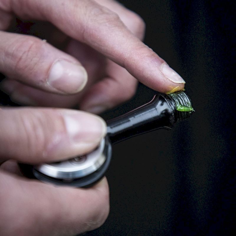 Dynamic bike care Galactic Grease - Graisse vélo | Hardloop