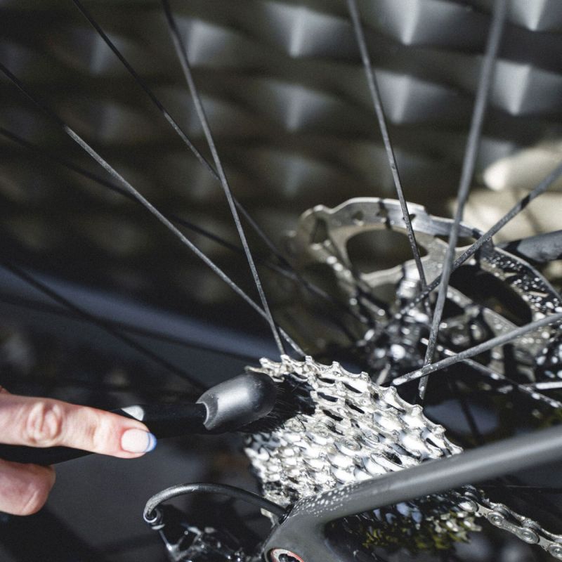 Dynamic bike care Drivetrain Detailing Brush - Szczotka do czyszczenia roweru | Hardloop