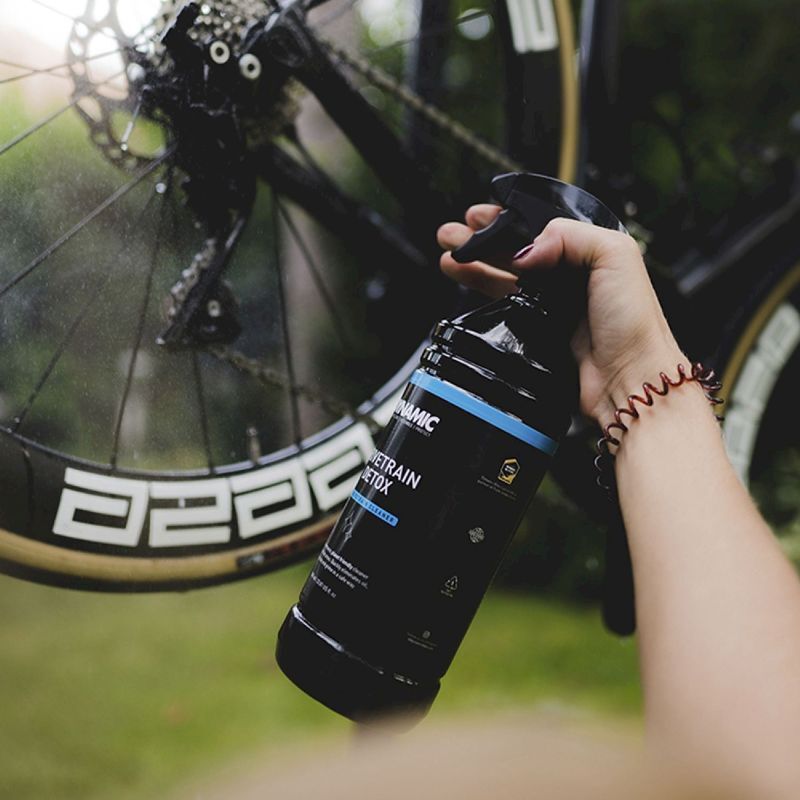 Dynamic bike care Bio Drivetrain Detox - Producto de limpieza para bicicleta | Hardloop