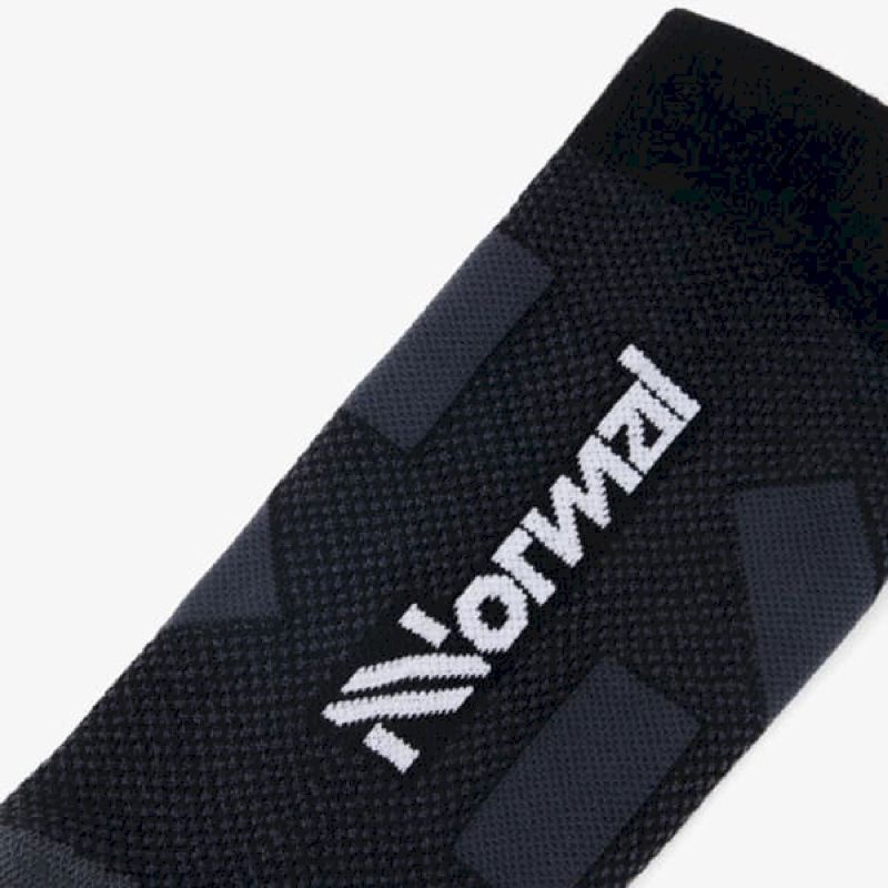 NNormal Race Socks - Calze trail running | Hardloop