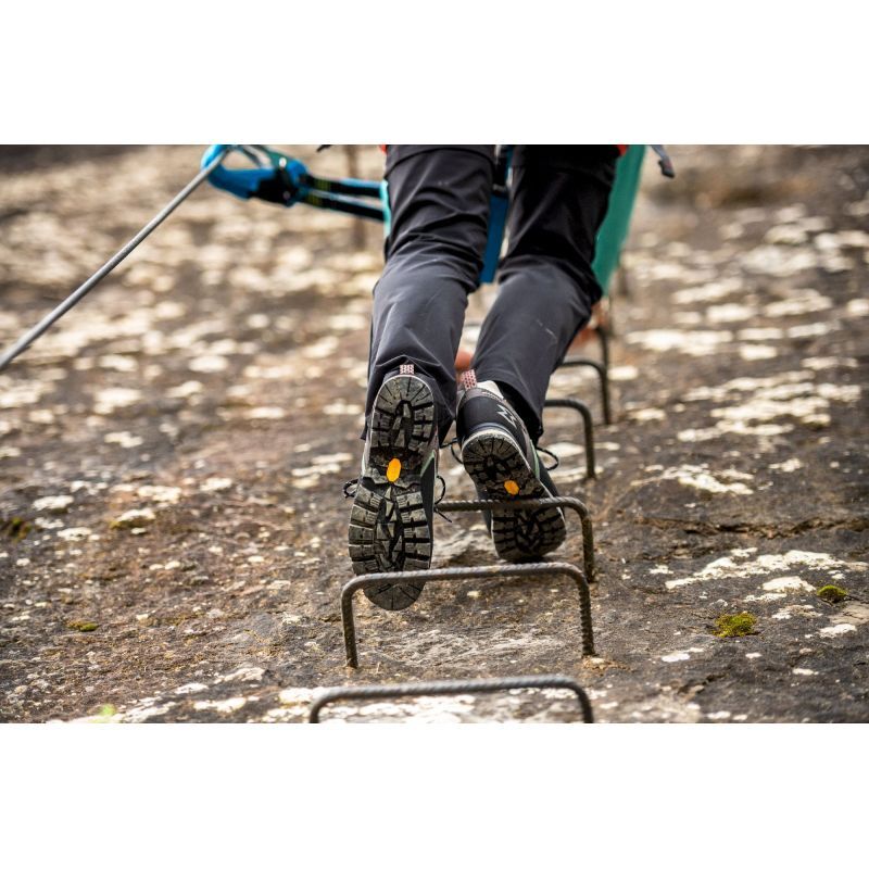 Garmont Dragontail Mnt Evo GTX - buty podejściowe damskie | Hardloop
