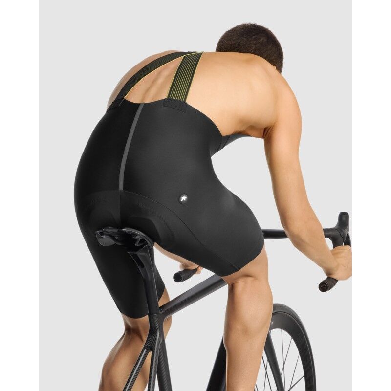 Assos Equipe R 2/3 BibShortsS11 - Pyöräilyhousut - Miehet | Hardloop