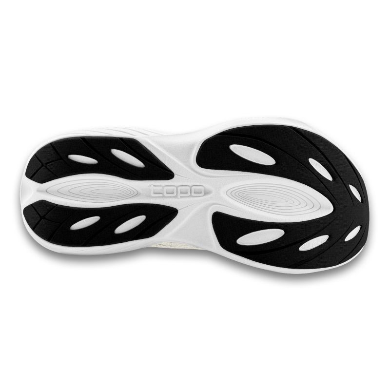 topo athletic　atmos トリプルブラック　26cm ATMOS | Topo Athletic/トポアスレティックオフィシャルサイト