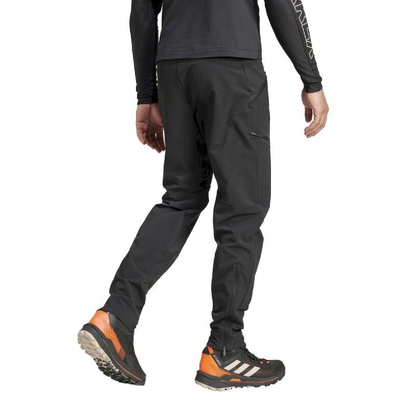 adidas Techrock Brushed Softshell Pants - Spodnie turystyczne męskie | Hardloop
