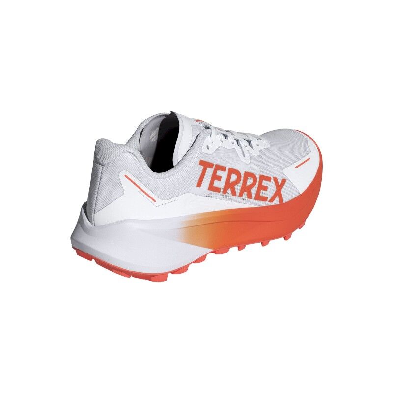 adidas Terrex Agravic 3 - Trailrunningskor - Herr | Hardloop
