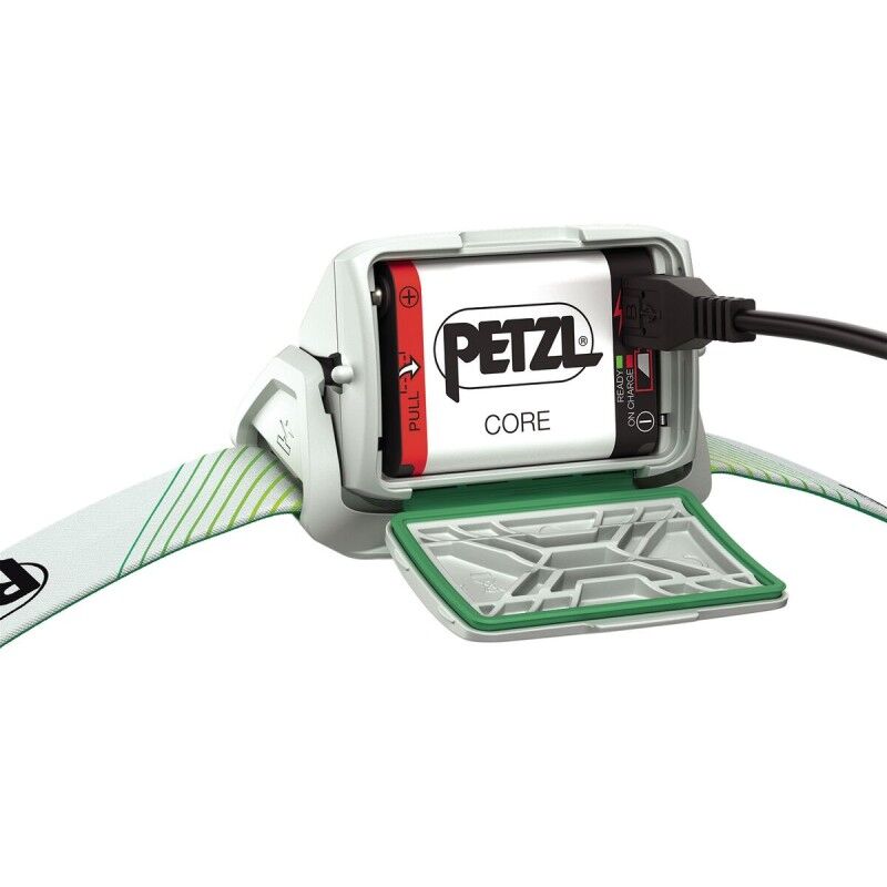 Petzl Actik Core - Lampe frontale | Hardloop