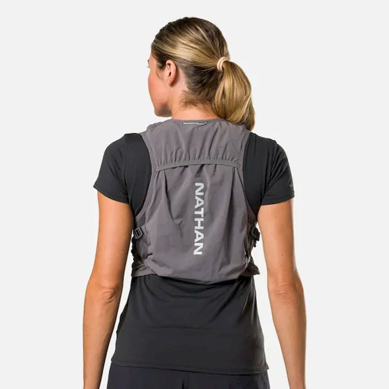 Nathan Pinnacle Breeze 4L - Laufrucksack - Damen | Hardloop