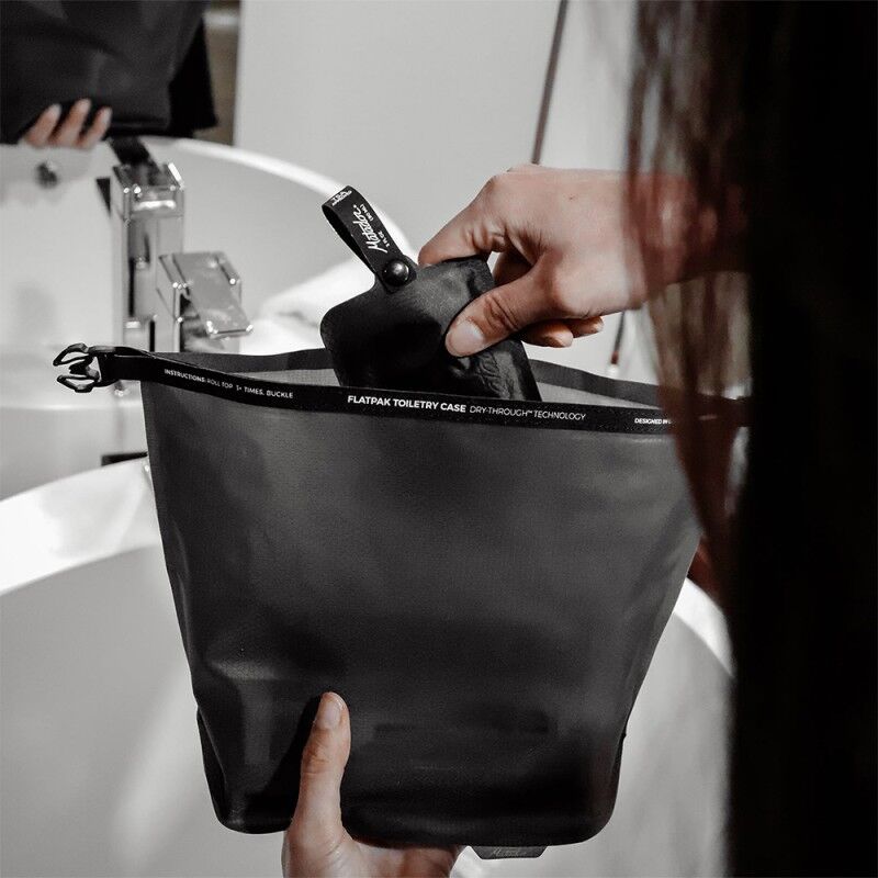 Matador FlatPak Waterproof Toiletry Case - Wash bag | Hardloop