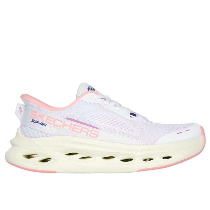 Skechers Max Cushioning Glide-Step - Lifestyle shoes - Women's | Hardloop