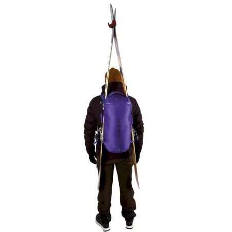blue-ice-yagi-35-ski-touring-