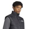 adidas Terrex Essential Padded Vest - Pánská vesta | Hardloop